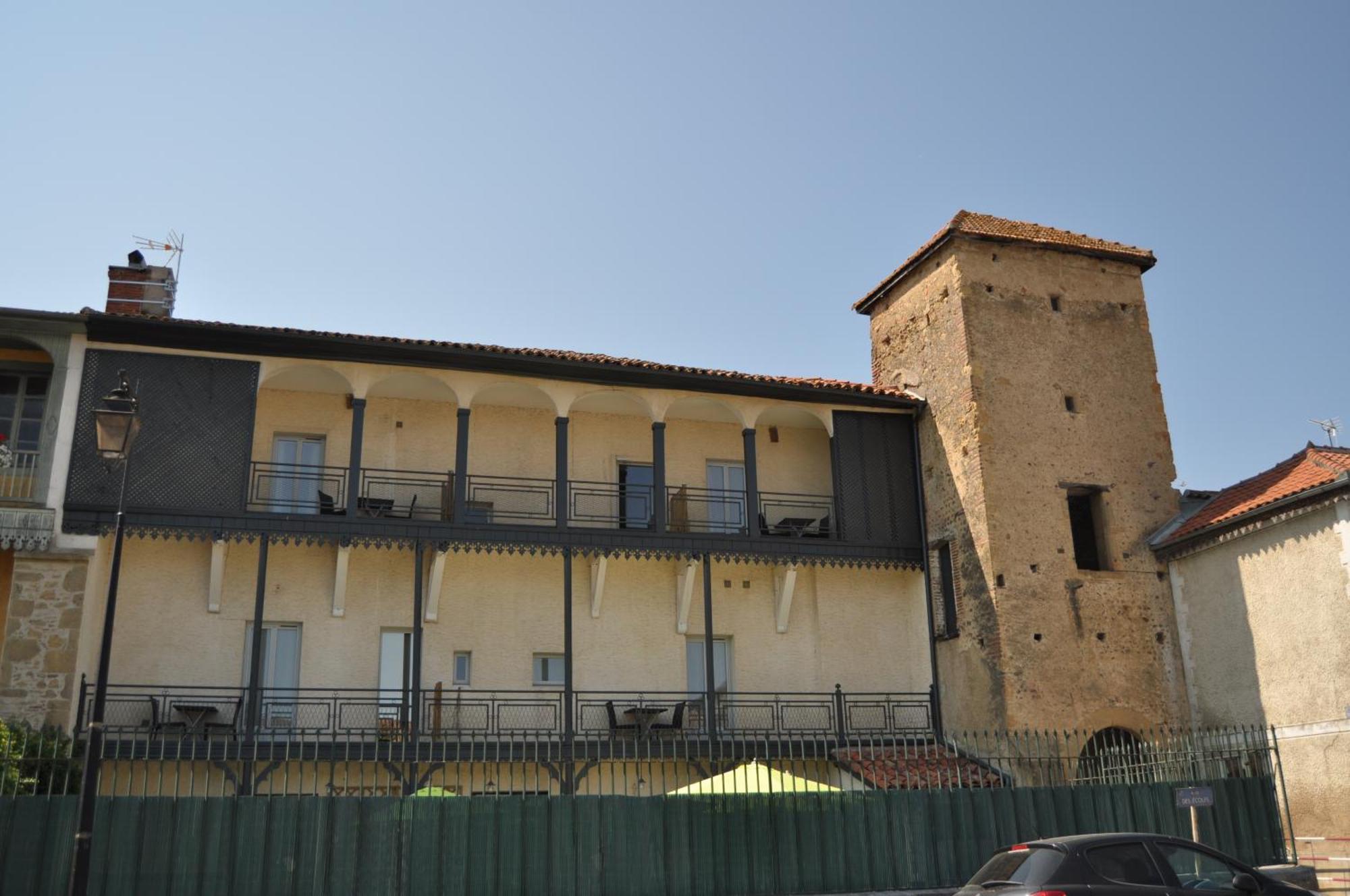 国际之家罗夫特酒店 Trie-sur-Baise 外观 照片