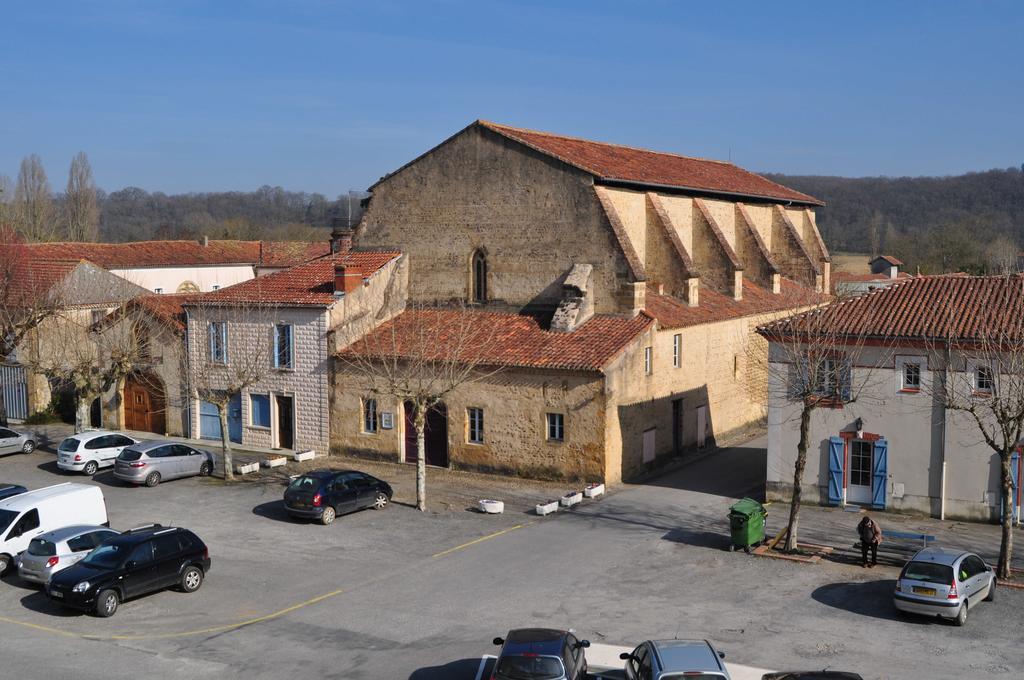 国际之家罗夫特酒店 Trie-sur-Baise 外观 照片